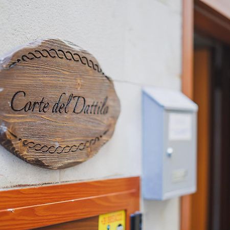 Corte Del Dattilo Nel Borgo Antico Bari Exterior foto