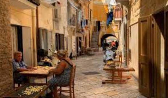 Corte Del Dattilo Nel Borgo Antico Bari Exterior foto