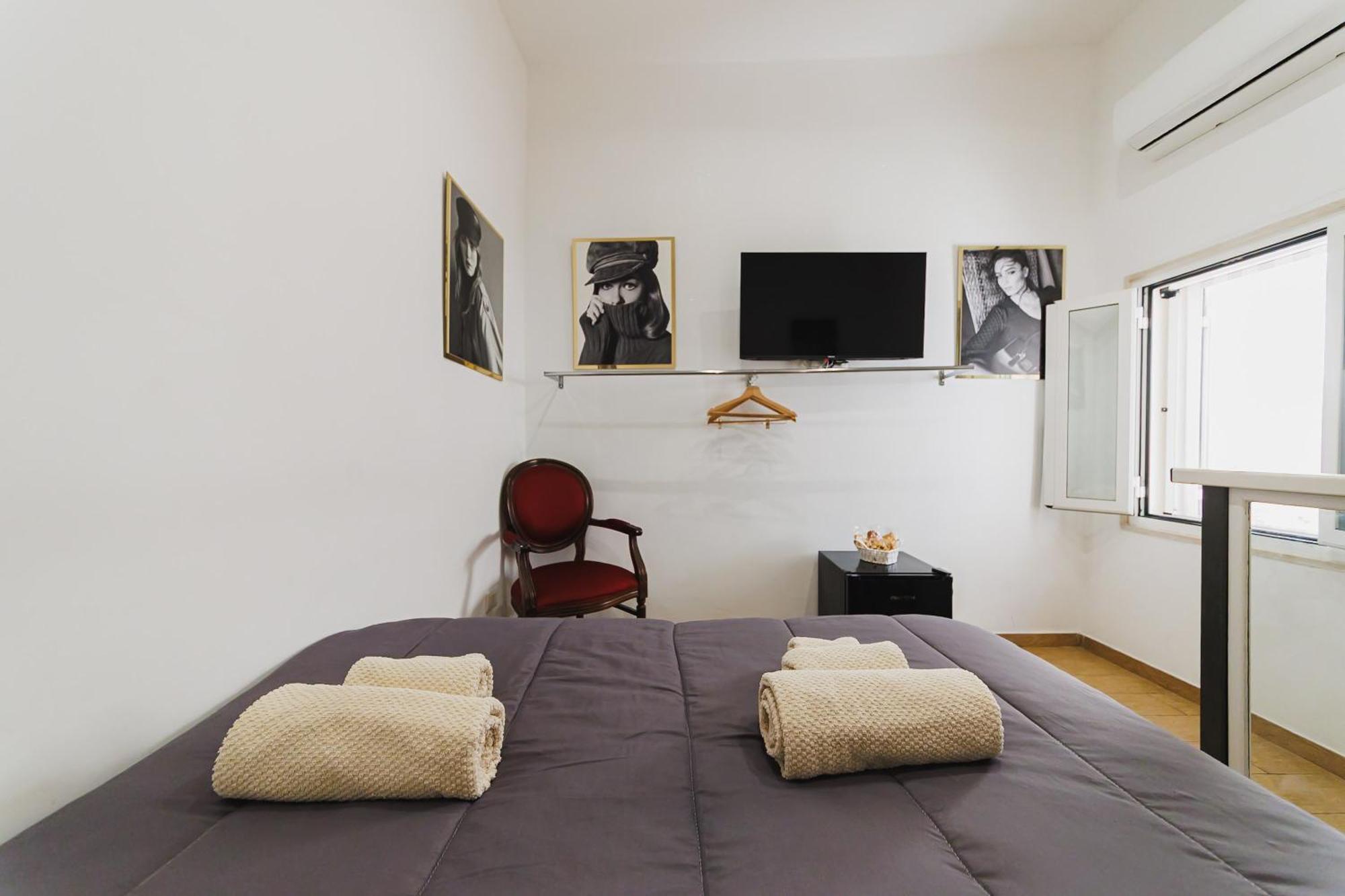 Corte Del Dattilo Nel Borgo Antico Bari Exterior foto